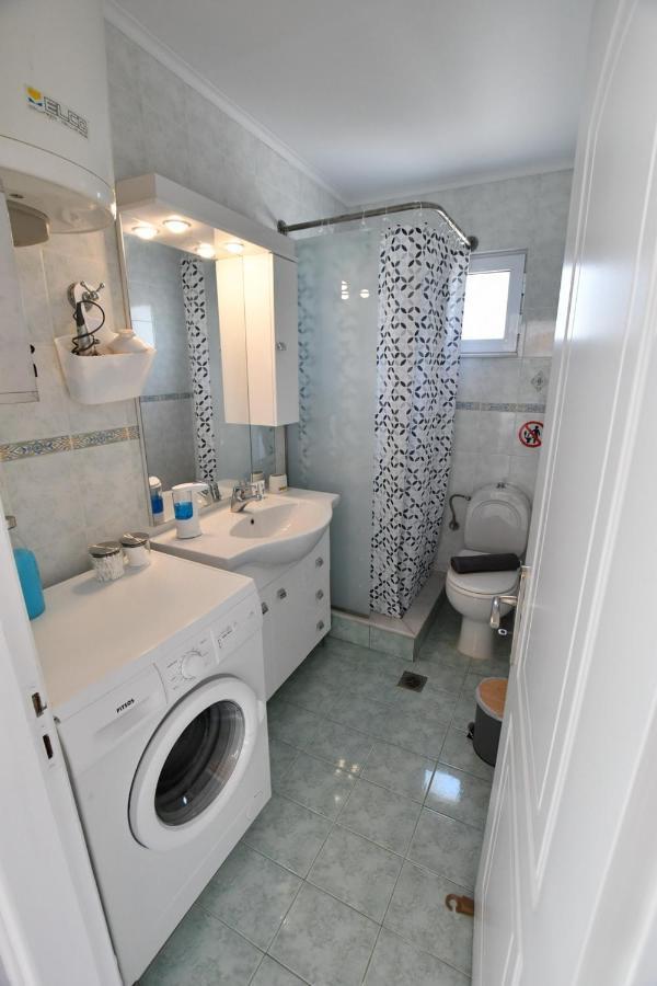 شقة Downtown Loft آيجيون المظهر الخارجي الصورة