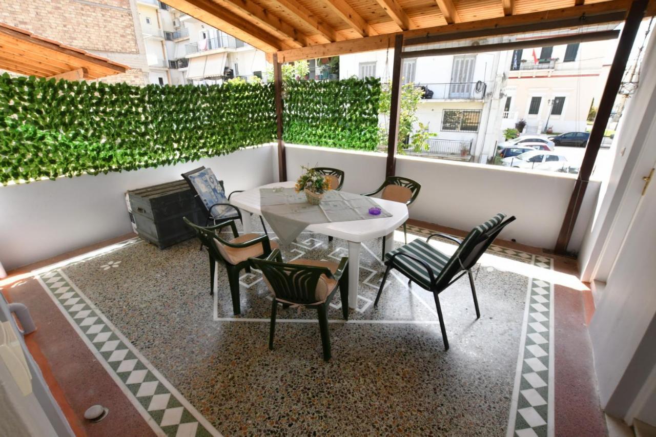 شقة Downtown Loft آيجيون المظهر الخارجي الصورة