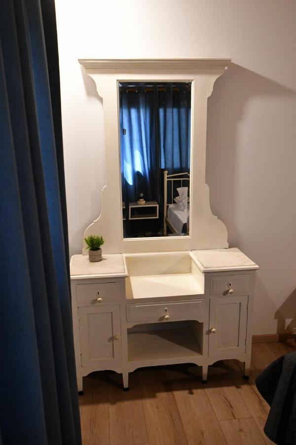 شقة Downtown Loft آيجيون المظهر الخارجي الصورة